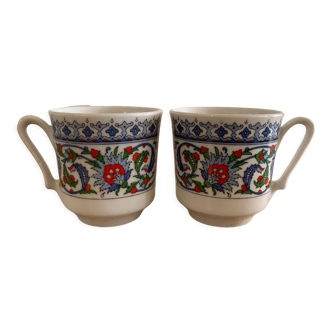 Lot 2 tasses kutahya