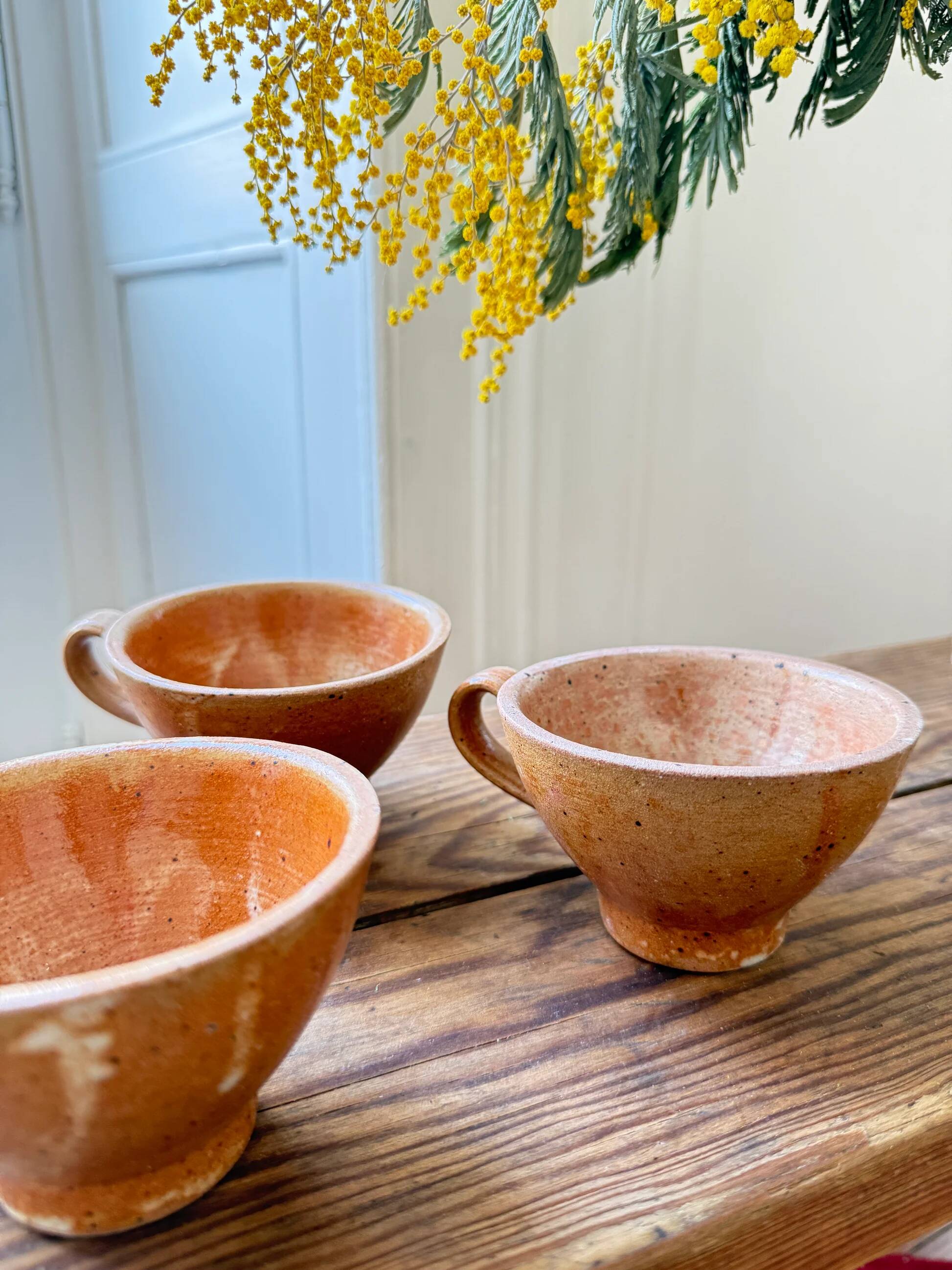 Lot de 4 tasses en grès – esprit artisanal