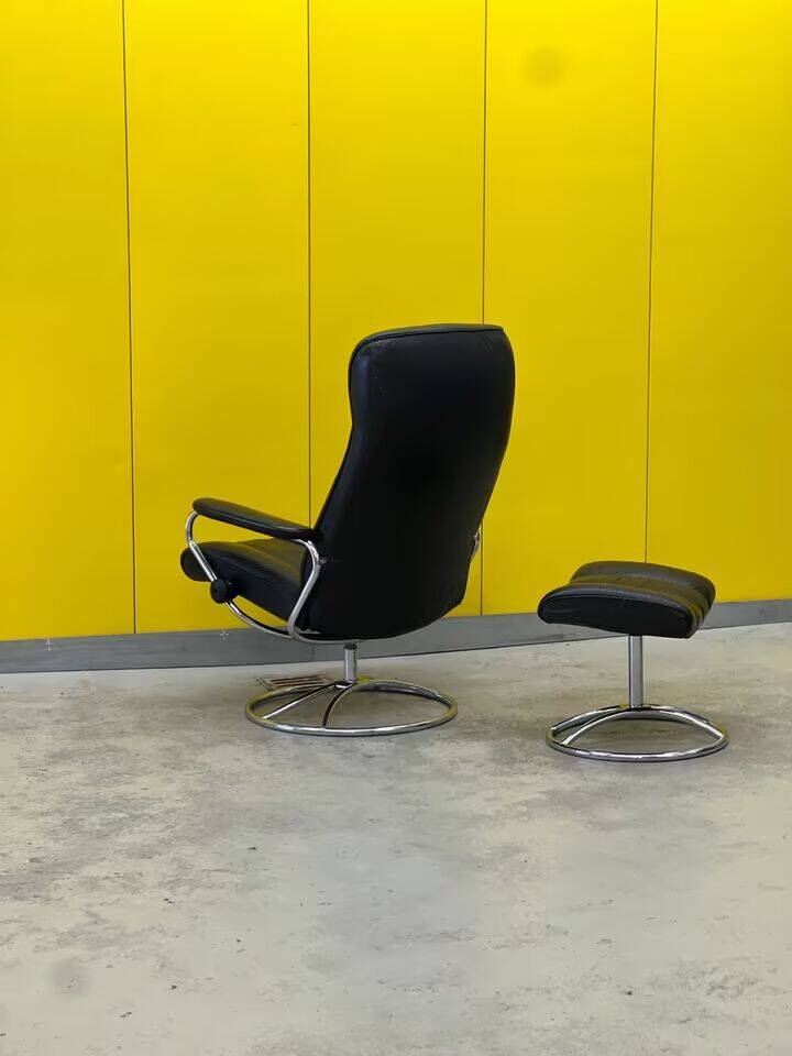 Ekornes Stressless Chair with Ottoman - Chrome Frame (1970s)