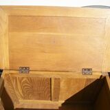 Chest bench