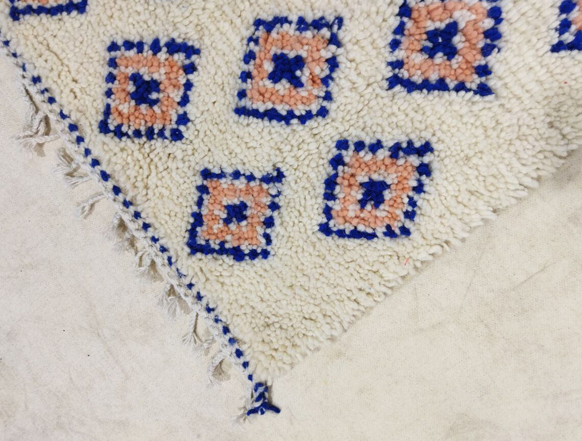 Moroccan carpet 127x82cm
