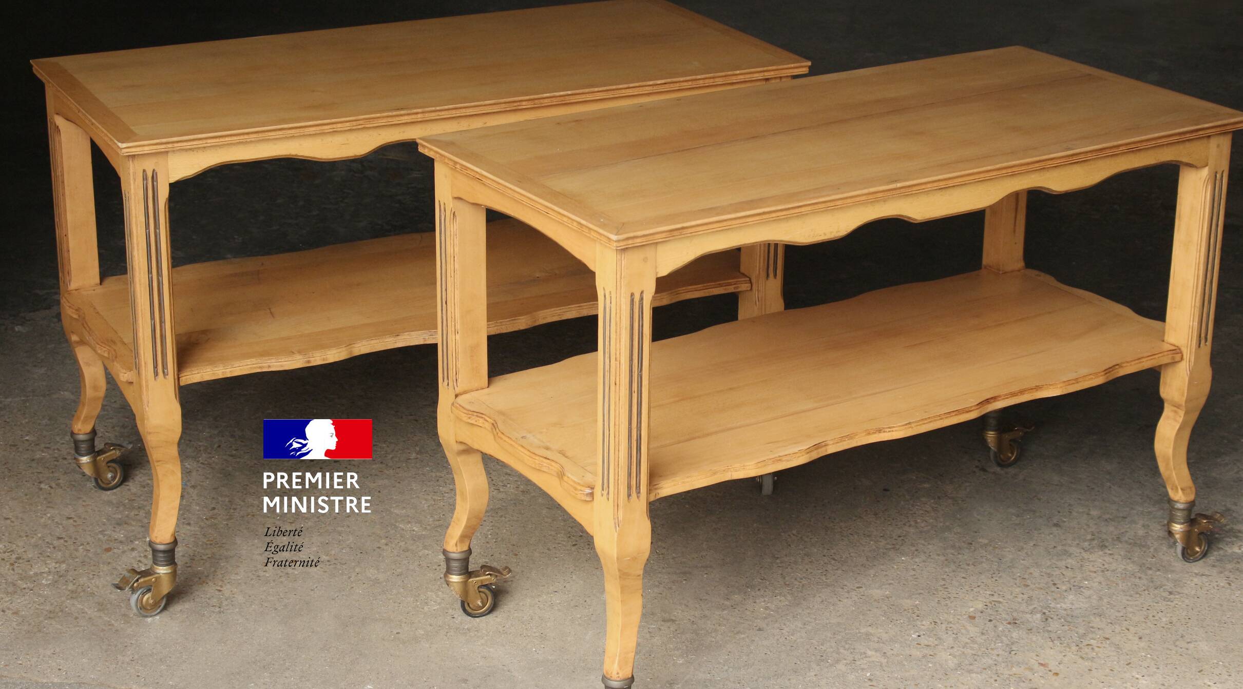 Large serving trolley in blond wood from... matignon! (2/2)