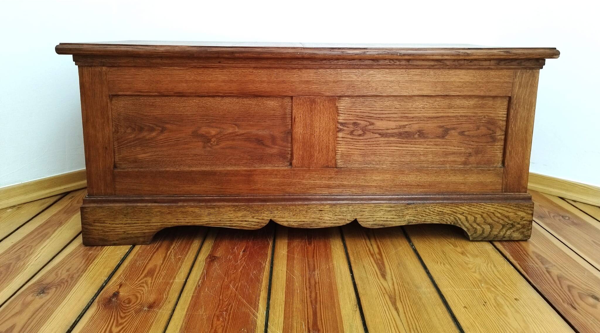 Vintage chest, the 50s