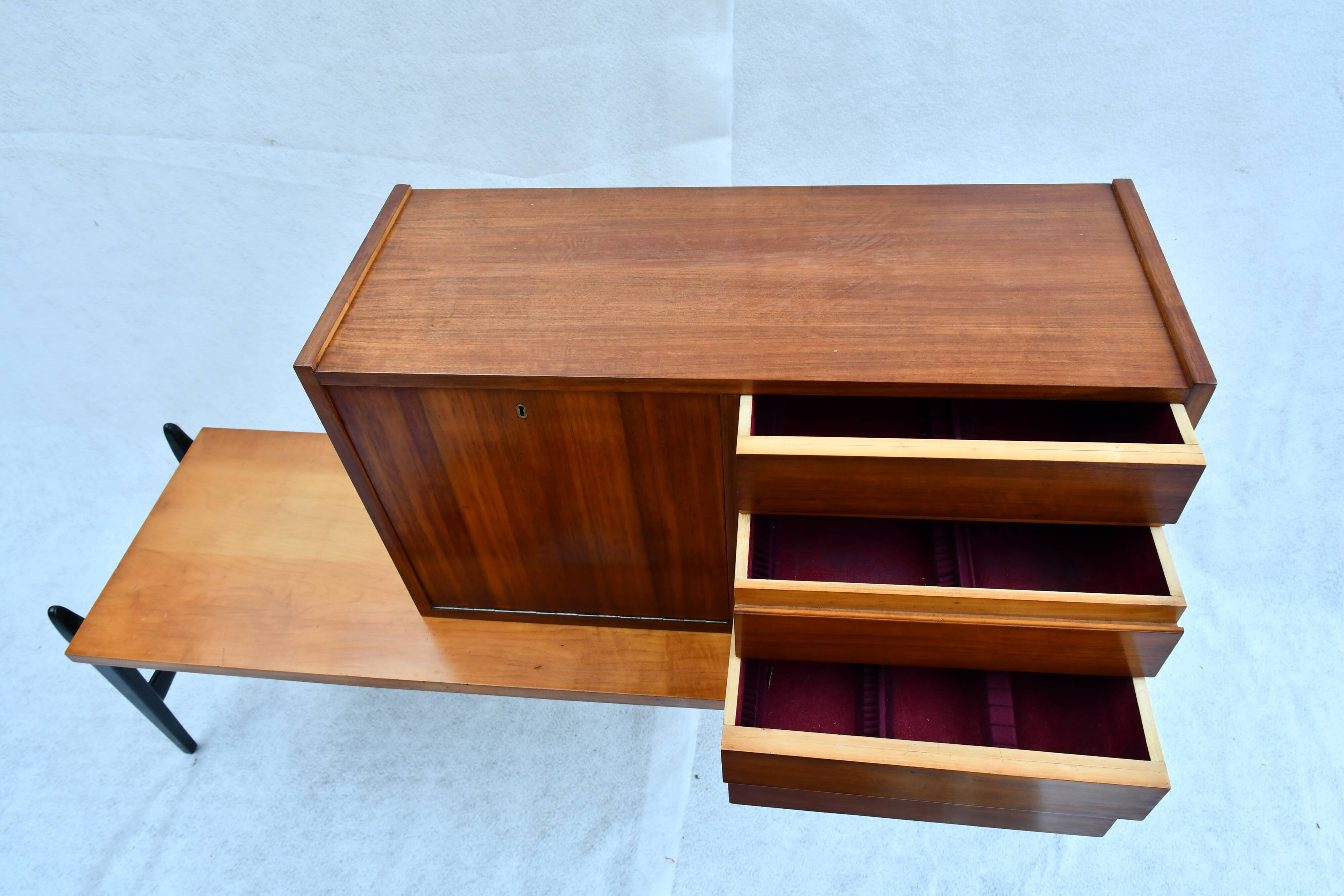 Jos de Mey sideboard