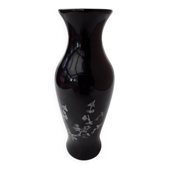 Black lacquer vase with mother-of-pearl inlay