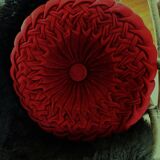 Coussin rond velours rouge foncé rosace tressé vintage