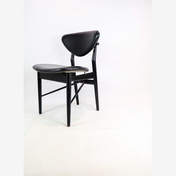 Chaise, Finn Juhl, Chêne peint en noir, Maison Finn Juhl, modèle 108