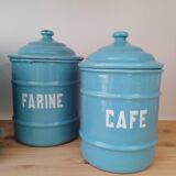 Series of enamel pots for spices or condiments