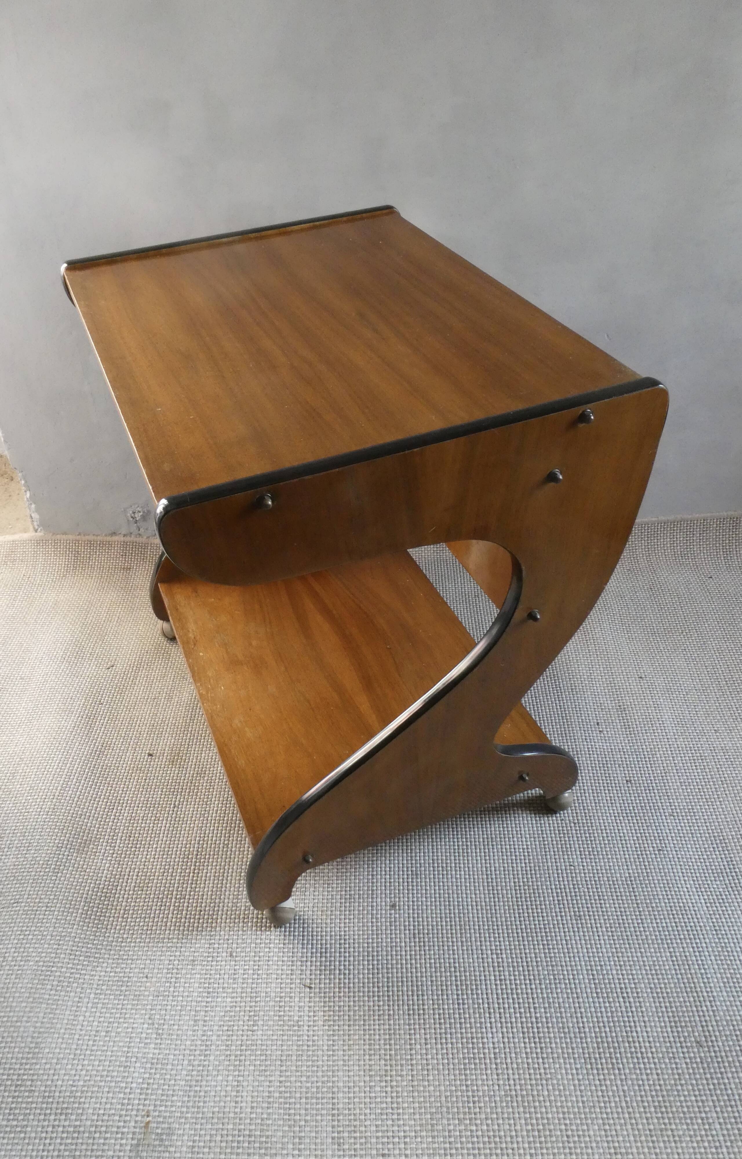 Meuble console télé TV des années 60, à roulettes