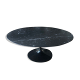 Black marble round coffee table by Eero Saarinen for Knoll