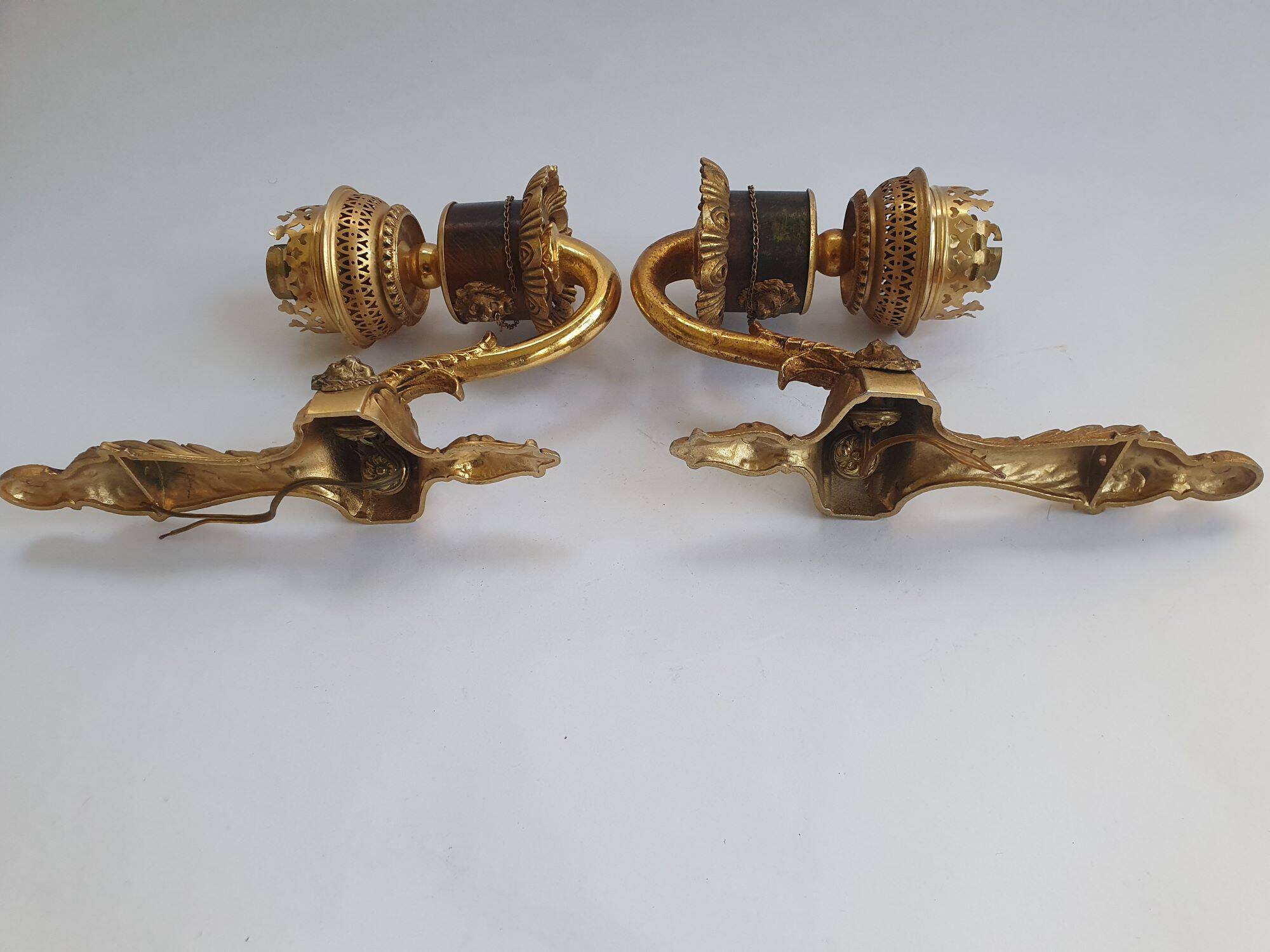 Paire d'appliques murales en bronze style Empire anciennes