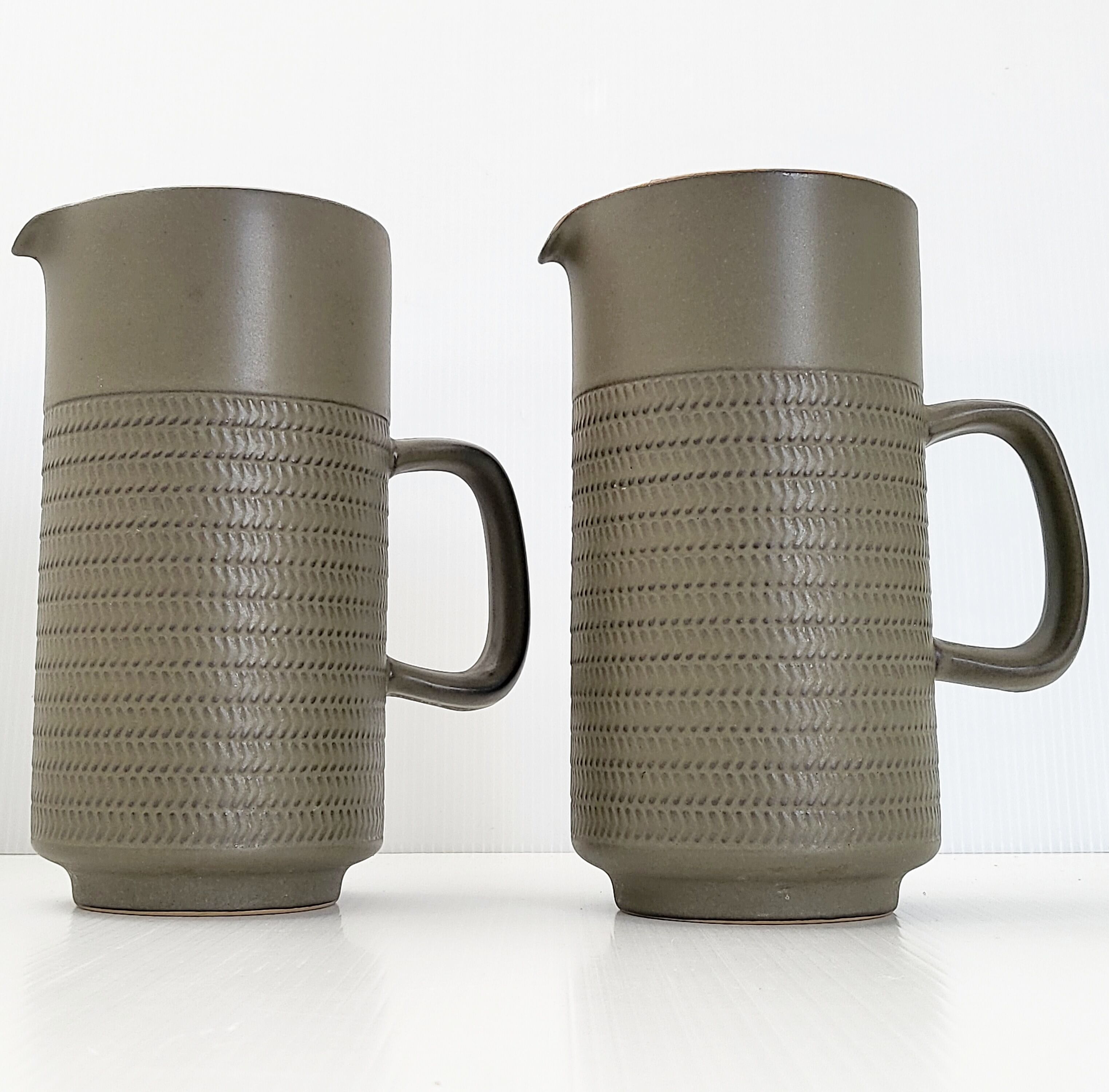 Pair of vintage pîchets 1960