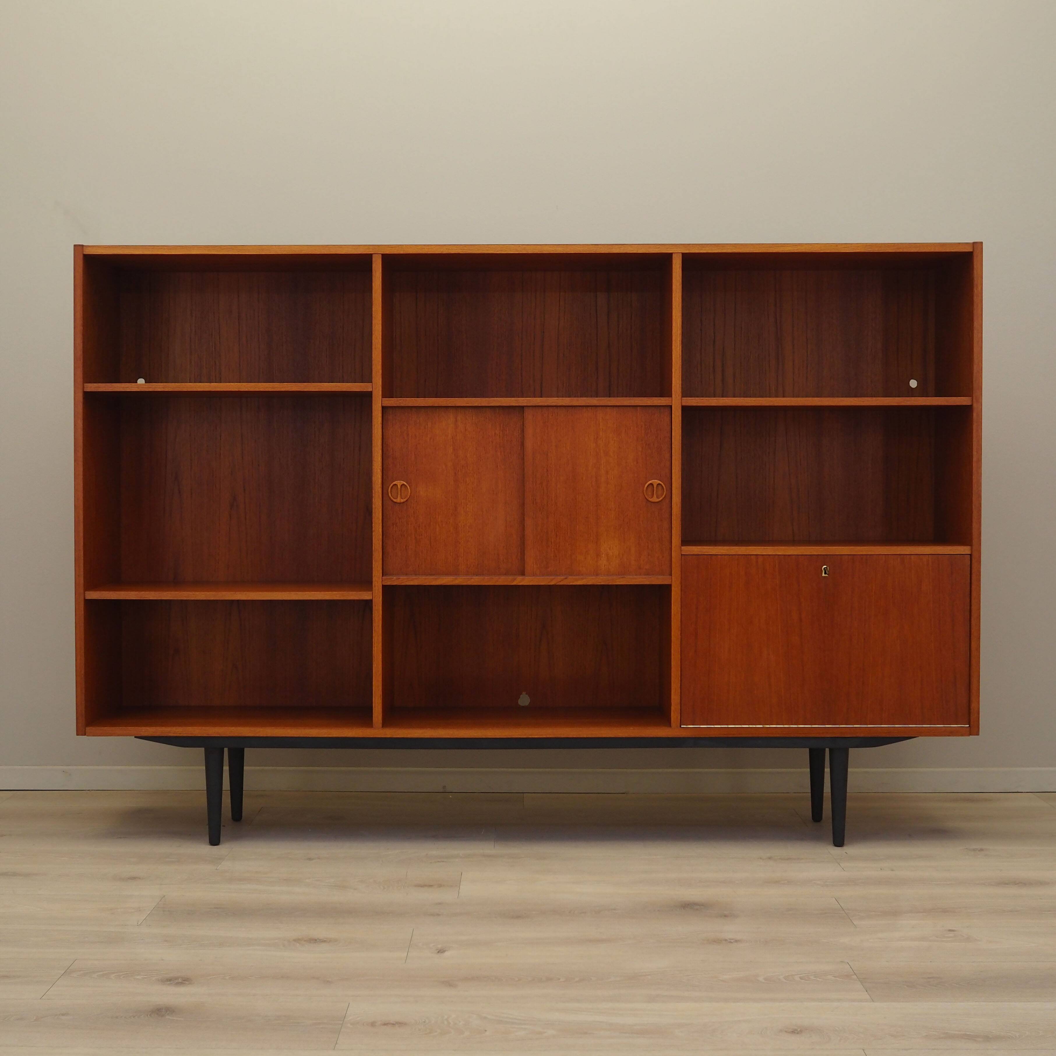 Teak bookcase, Danish design, 1970s, production: Denmark