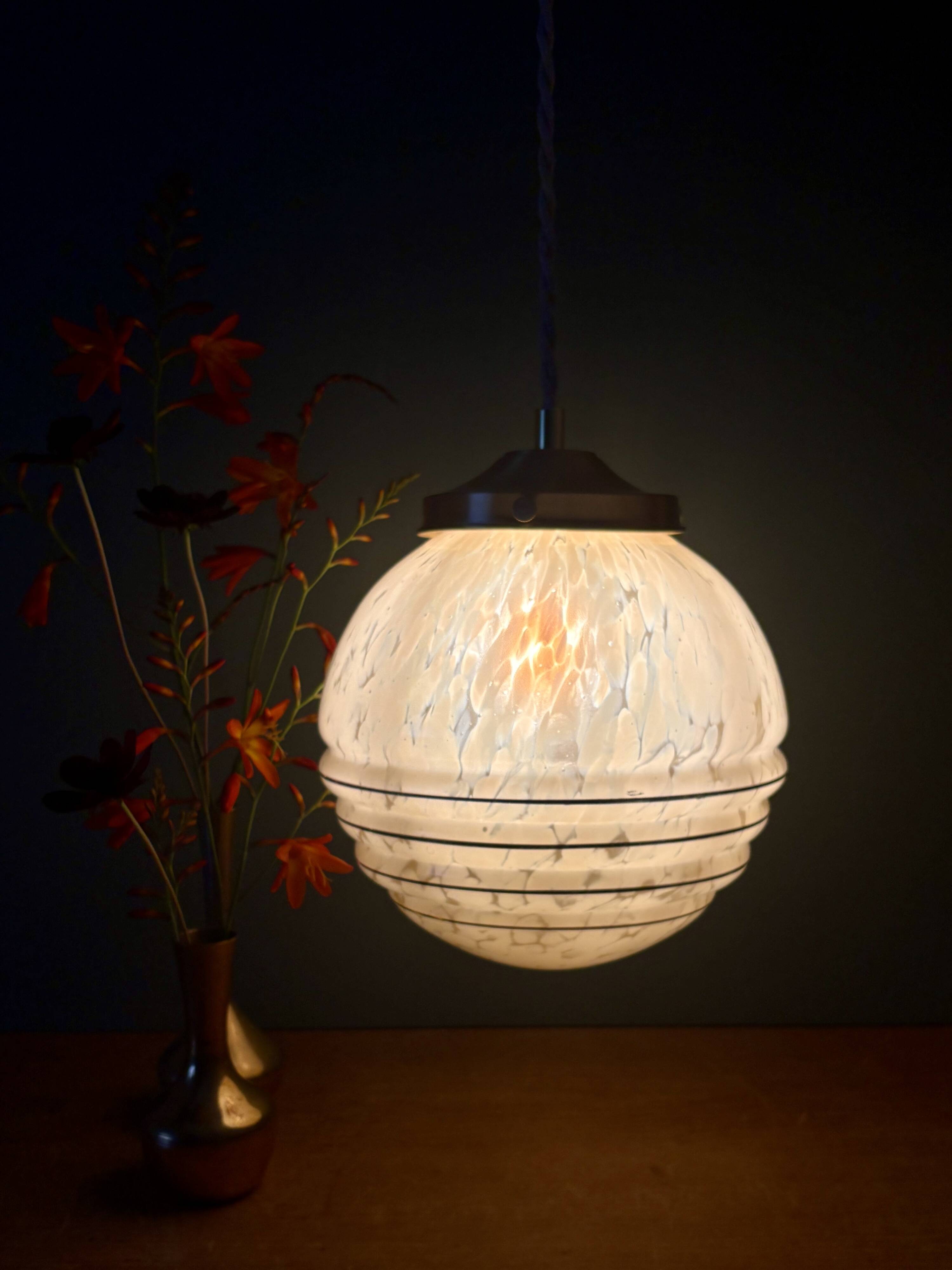 Vintage art deco globe pendant light in yellow and gold Clichy glass