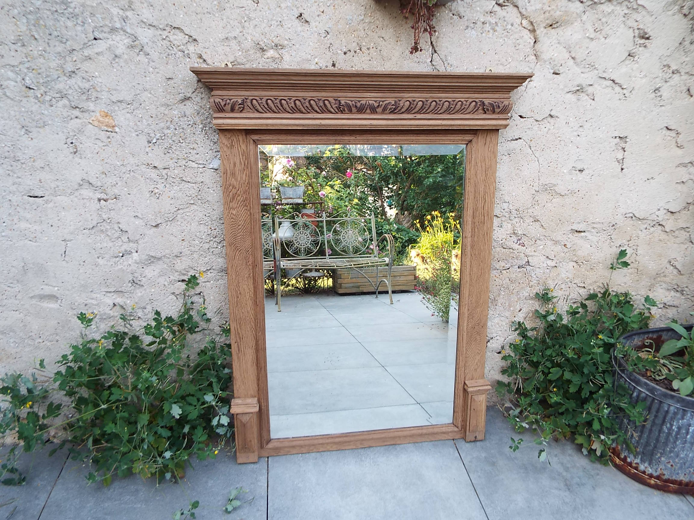 Old mirror henri ii light