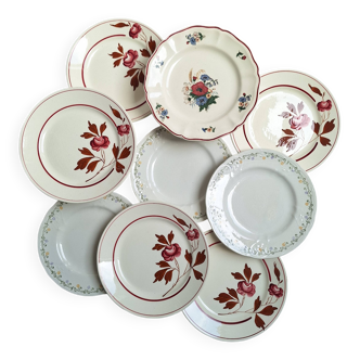 Assiettes à dessert à fleurs Sarreguemines, Longwy et Luneville vintage