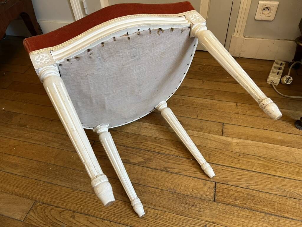 Set of 4 Louis XVI style medallion chairs in lacquered wood and cane