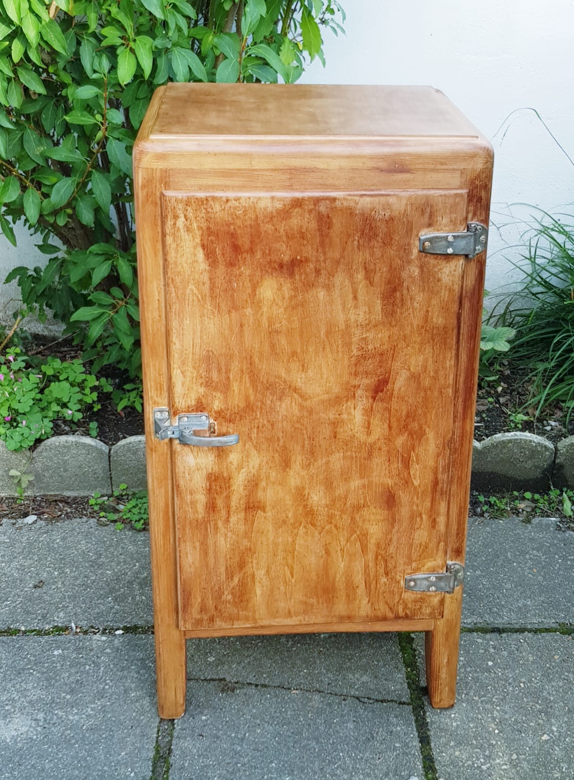 Wood cooler 1930