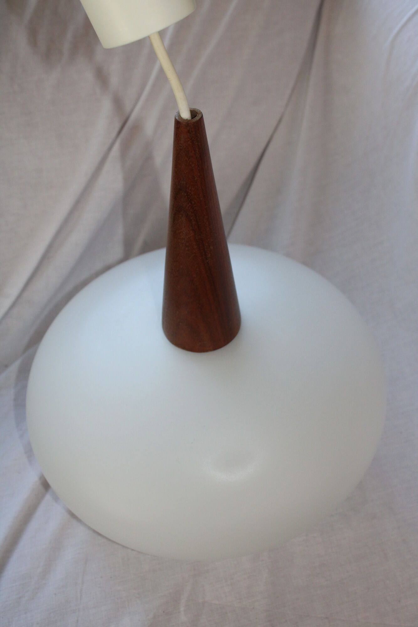 Vintage hanging in opaline glass and teak - 1960s