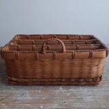 Wicker mail rack