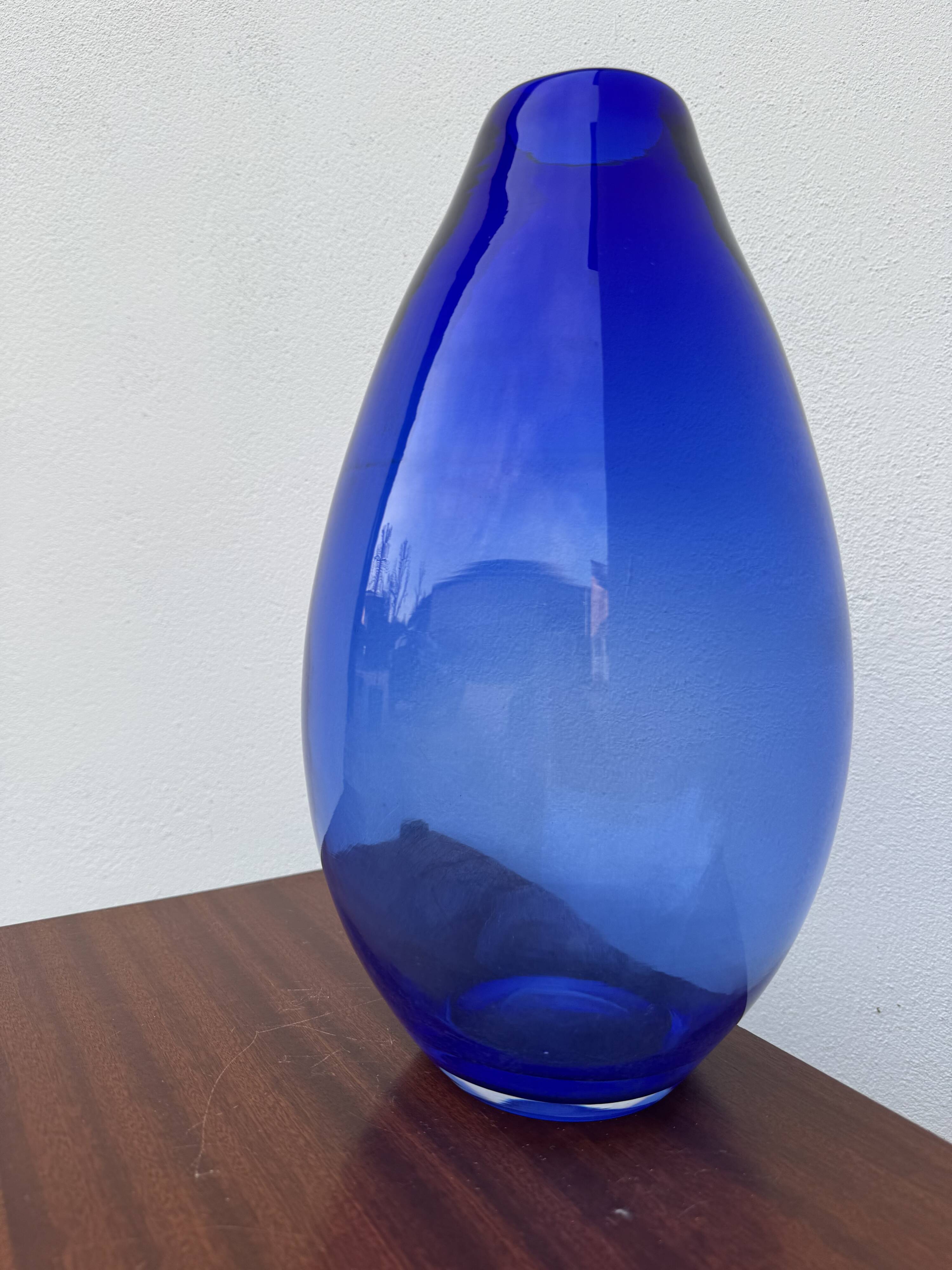 Large vintage cobalt blue blown glass vase