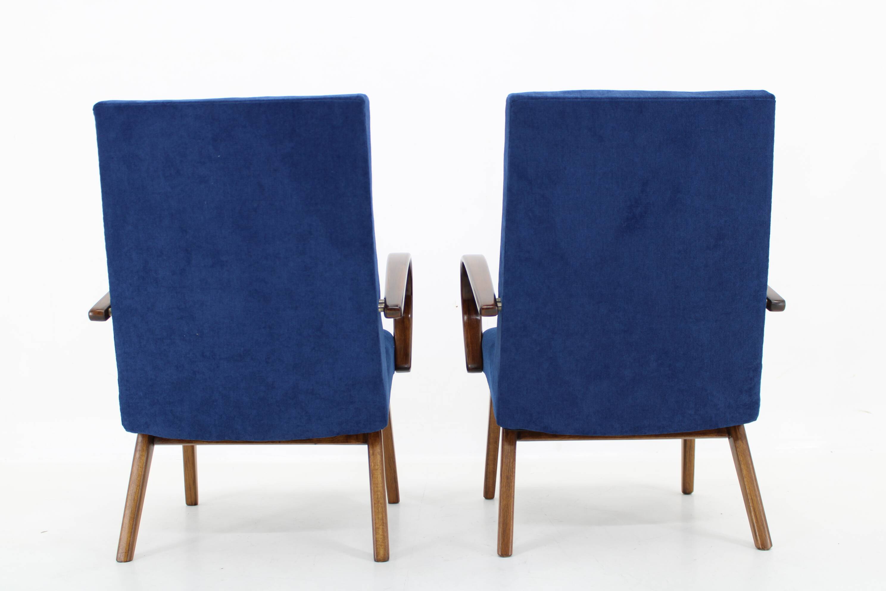1960s Pair of Jaroslav Smidek Armchairs for TON, Czechoslovakia