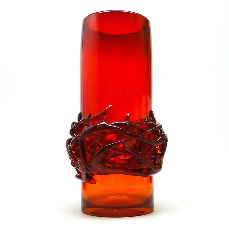 Crown of Thorns vase, red glass, designed by J. Słuczan-Orkusz, Poland, 1970s