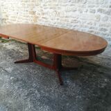 Scandinavian table