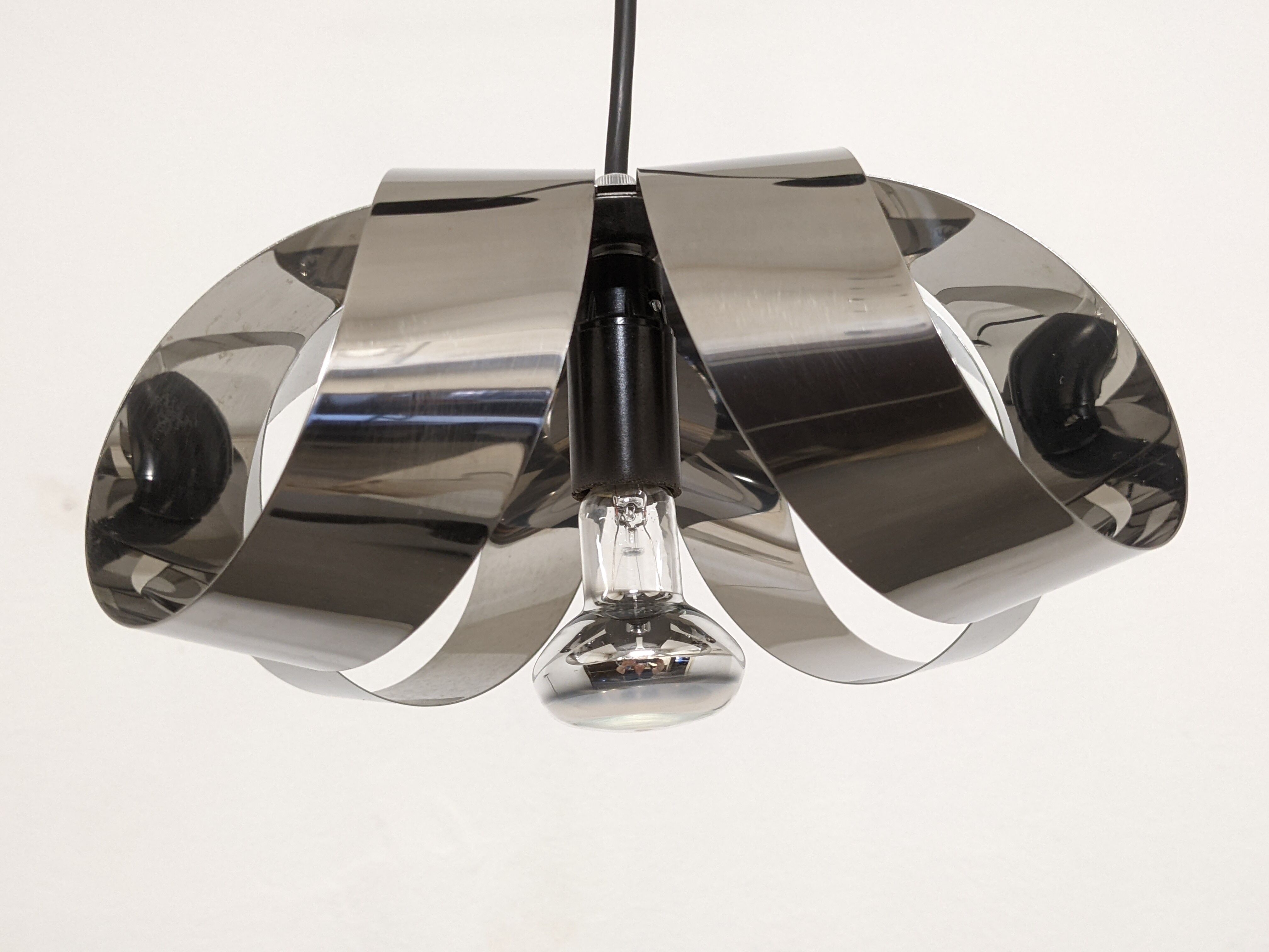 Space Age suspension from the 60s/70s