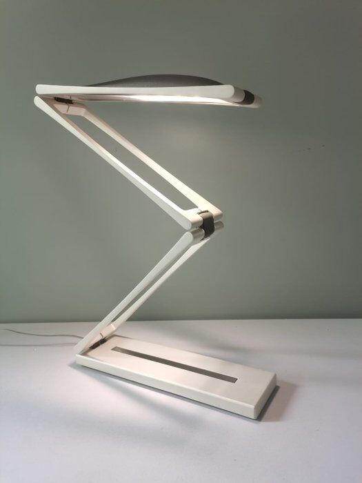 Italian desk lamp "Chain" by Ilaria Marelli for Nemo