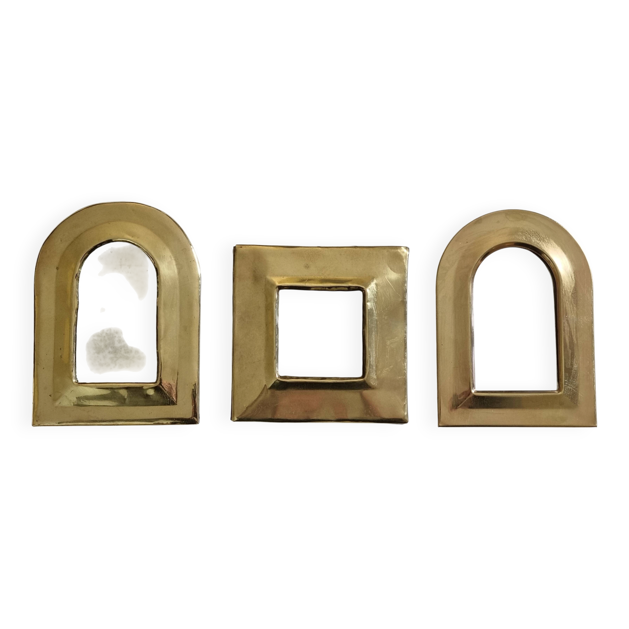 Ensemble de 3 miroirs en laiton formes arche et carré 11 x 15 cm