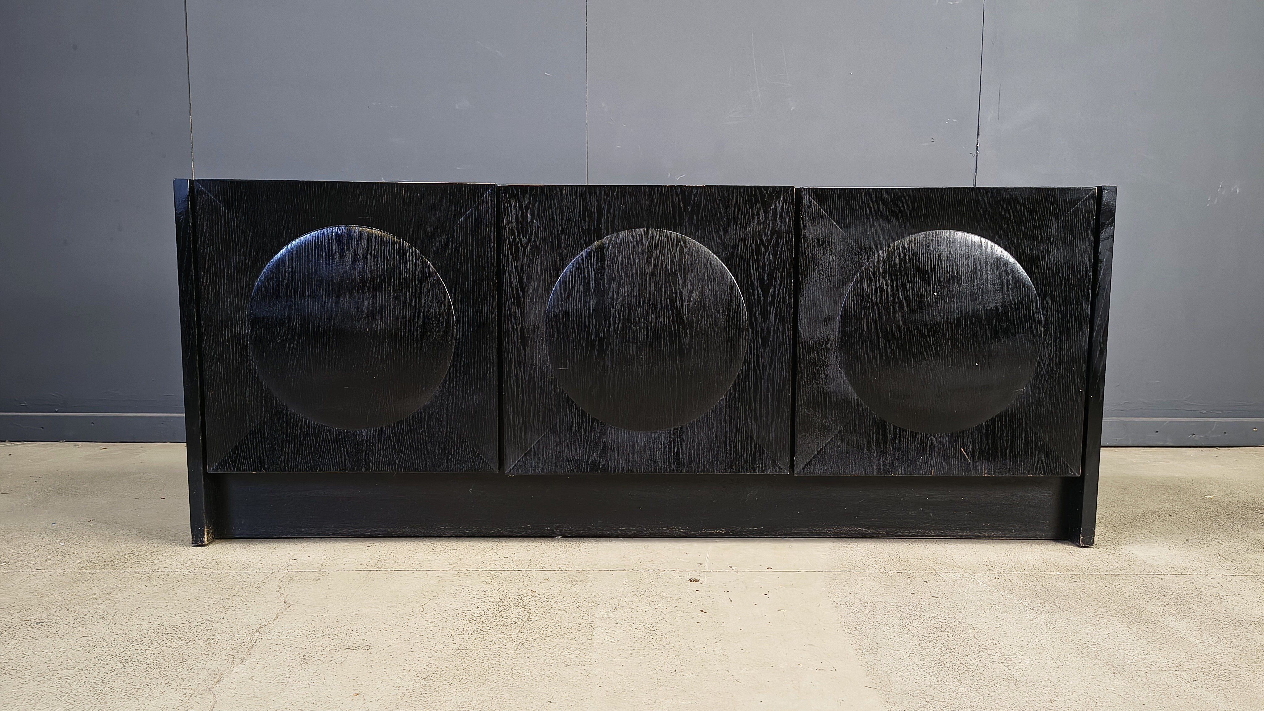 Buffet brutaliste noir, années 1970