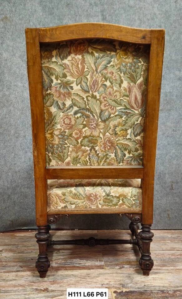 Antique walnut armchair – Renaissance / Henry II style – H 111 cm