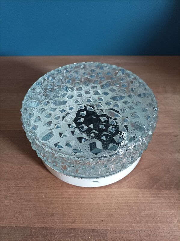 Ceiling lamp in molded glass