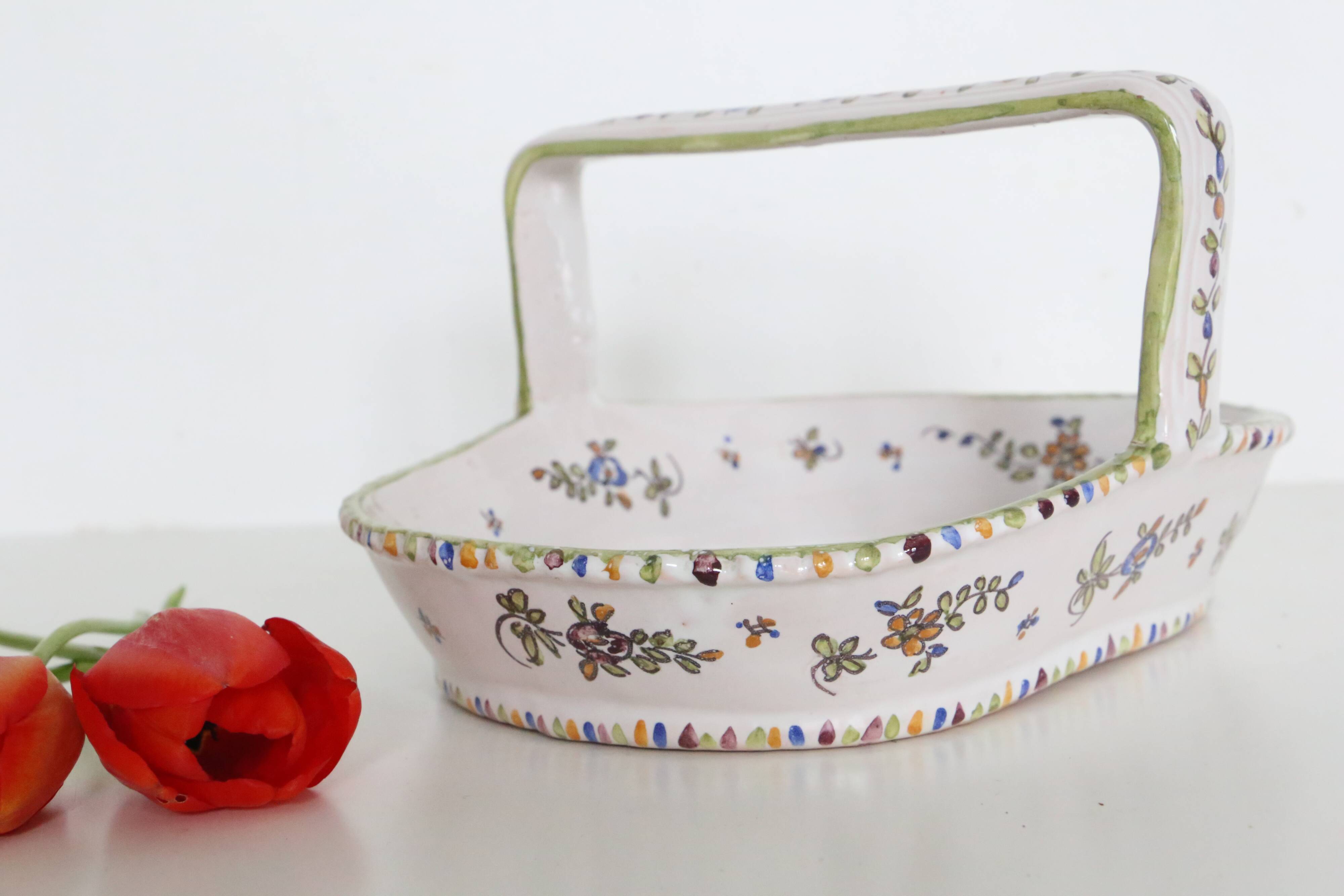 Ceramic basket of Martres Tolosane, hand painted