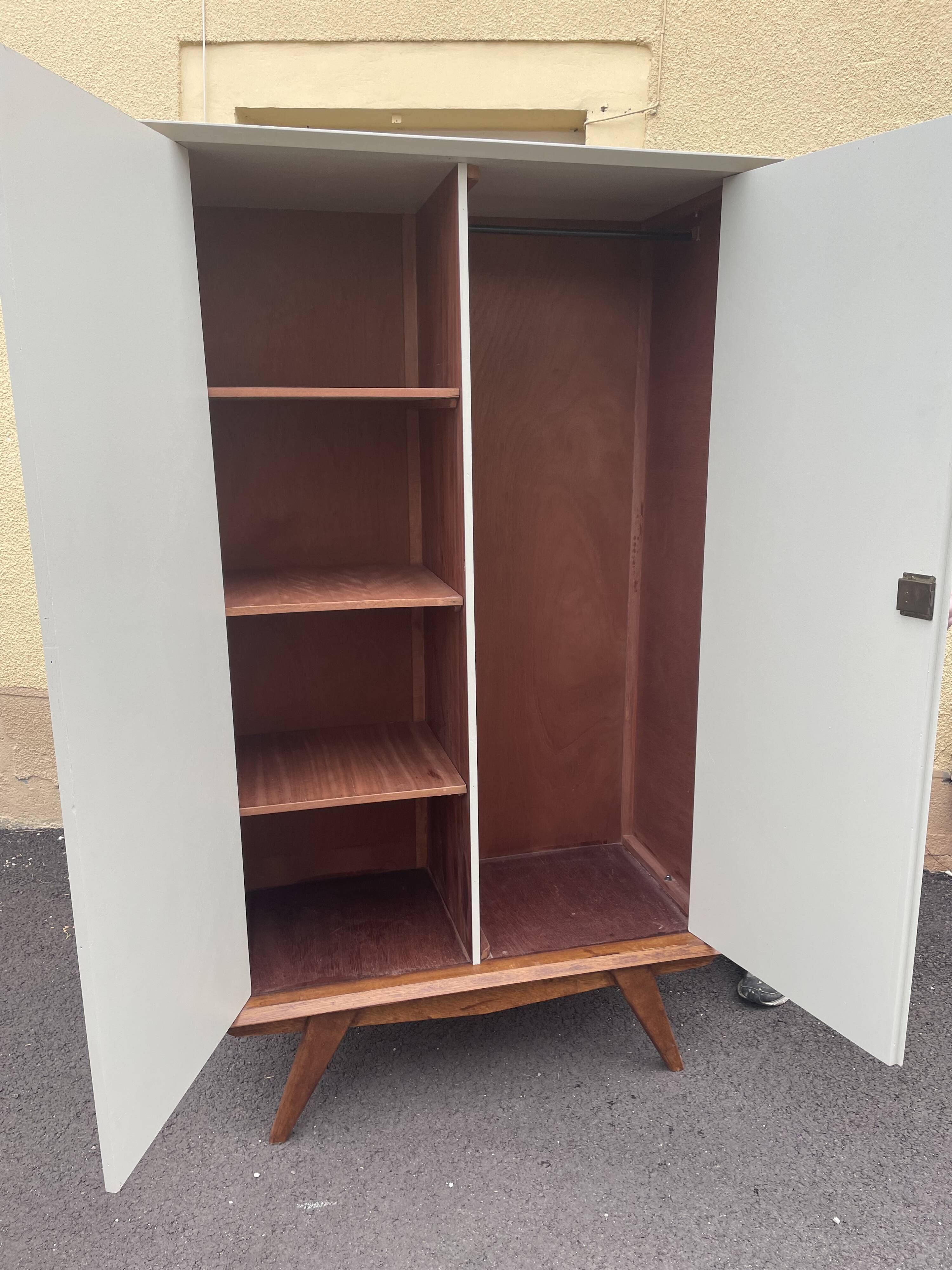 Vintage wardrobe feet compass