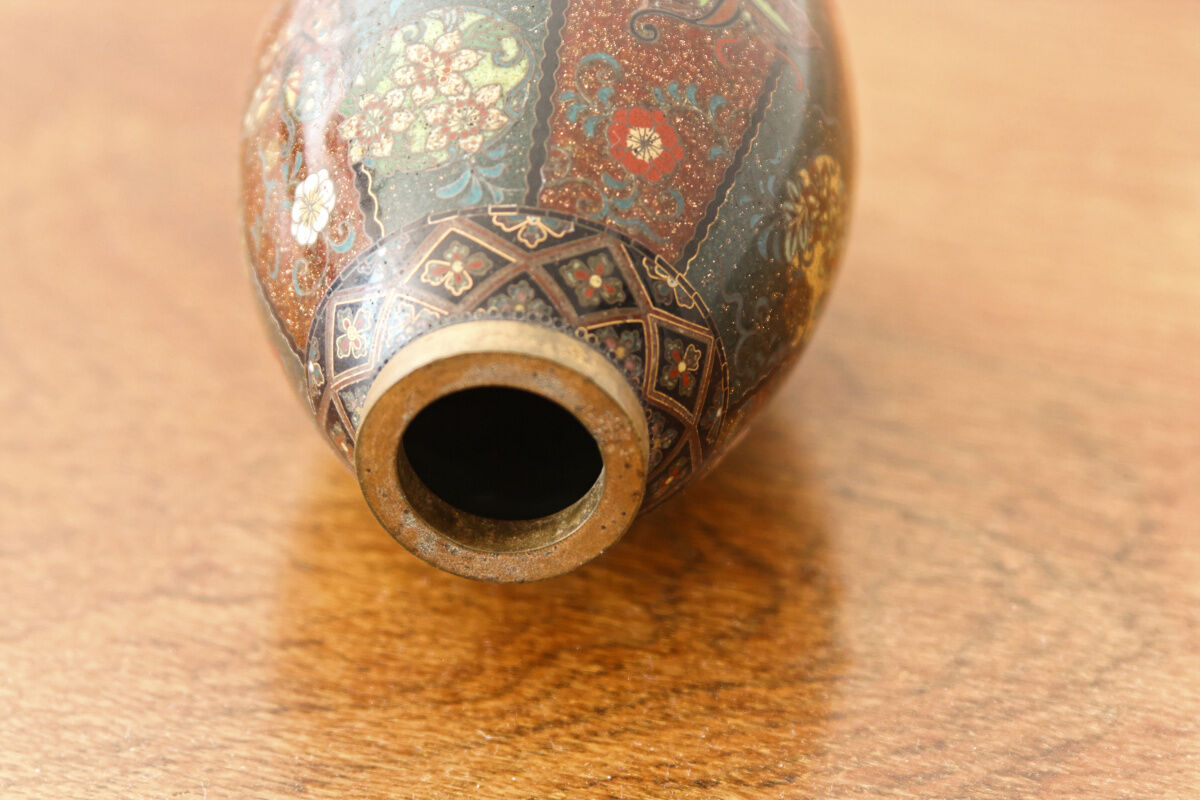 Vase en émail cloisonné et laiton 19ème siècle