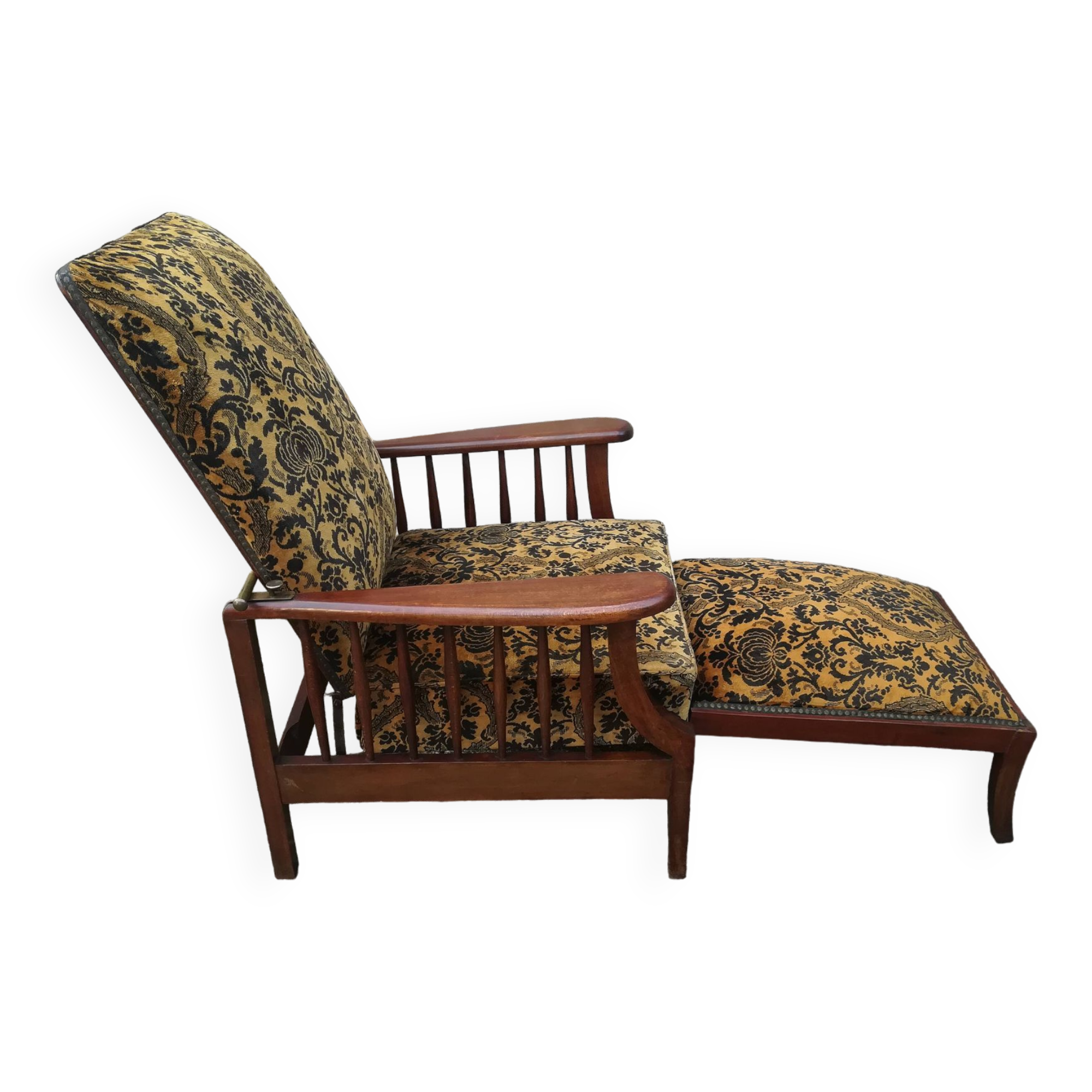 Morris armchair retractable footrest