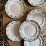 Set of 6 vintage plates in iron earth, Longwy model Au Chatelet LOT 2