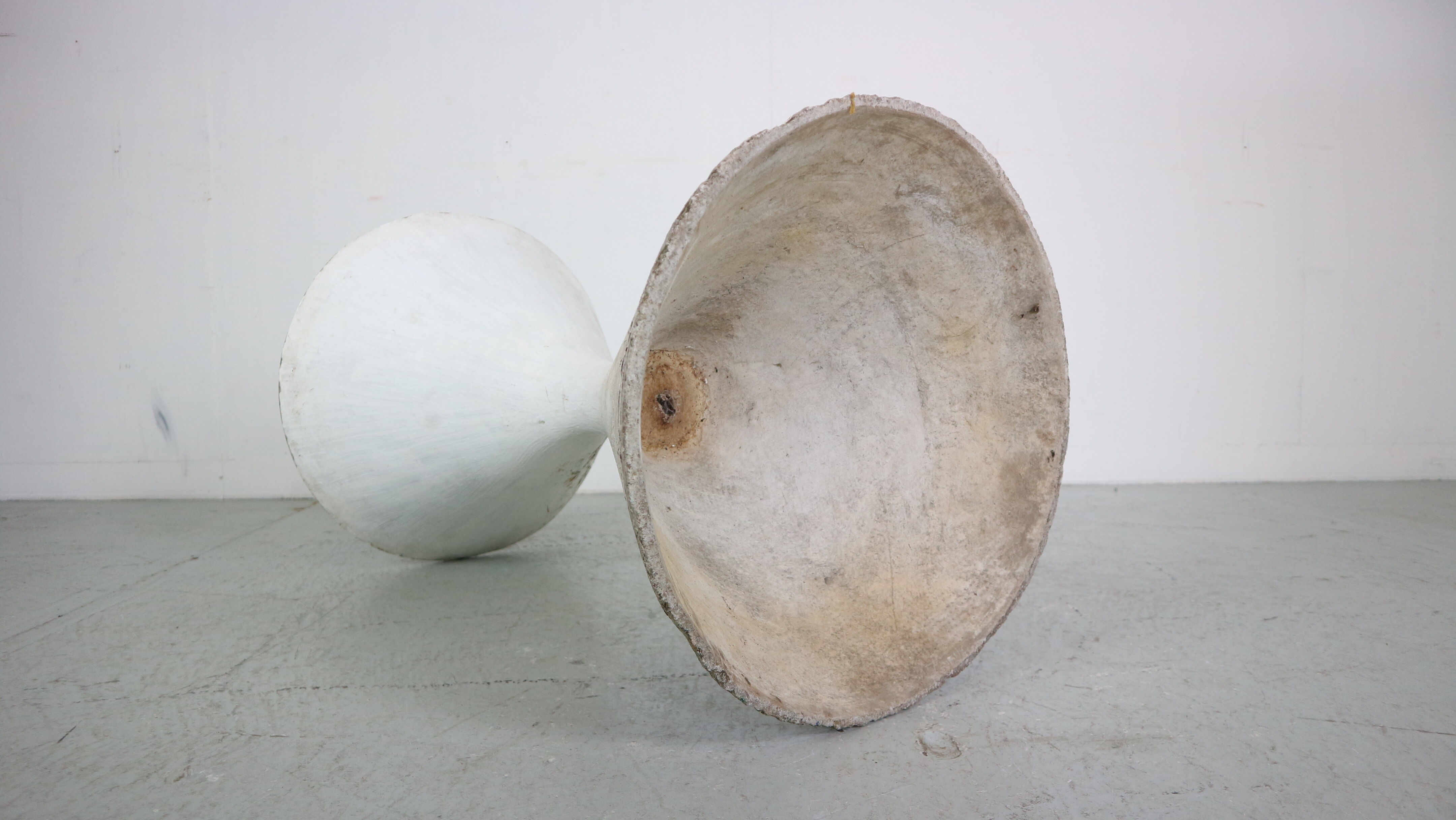 Diabolo' planter, Switzerland, design by Anton Bee assisted by Guhl 1954