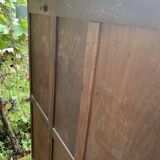 Armoire parisienne vitrée Art Déco asymétrique en chêne brut, 1930