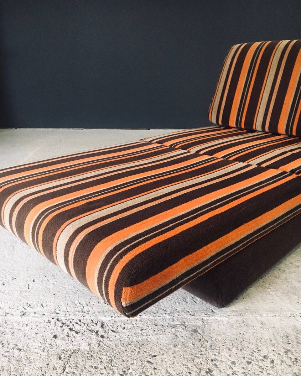 Fold-out extendable lounge chair, 1970s