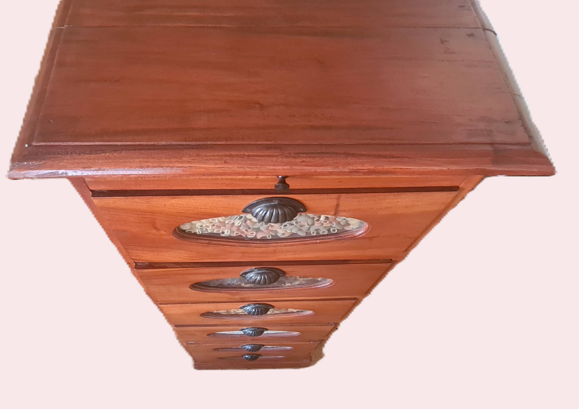 Apothecary cabinet / seed merchant / haberdashery (6 drawers)