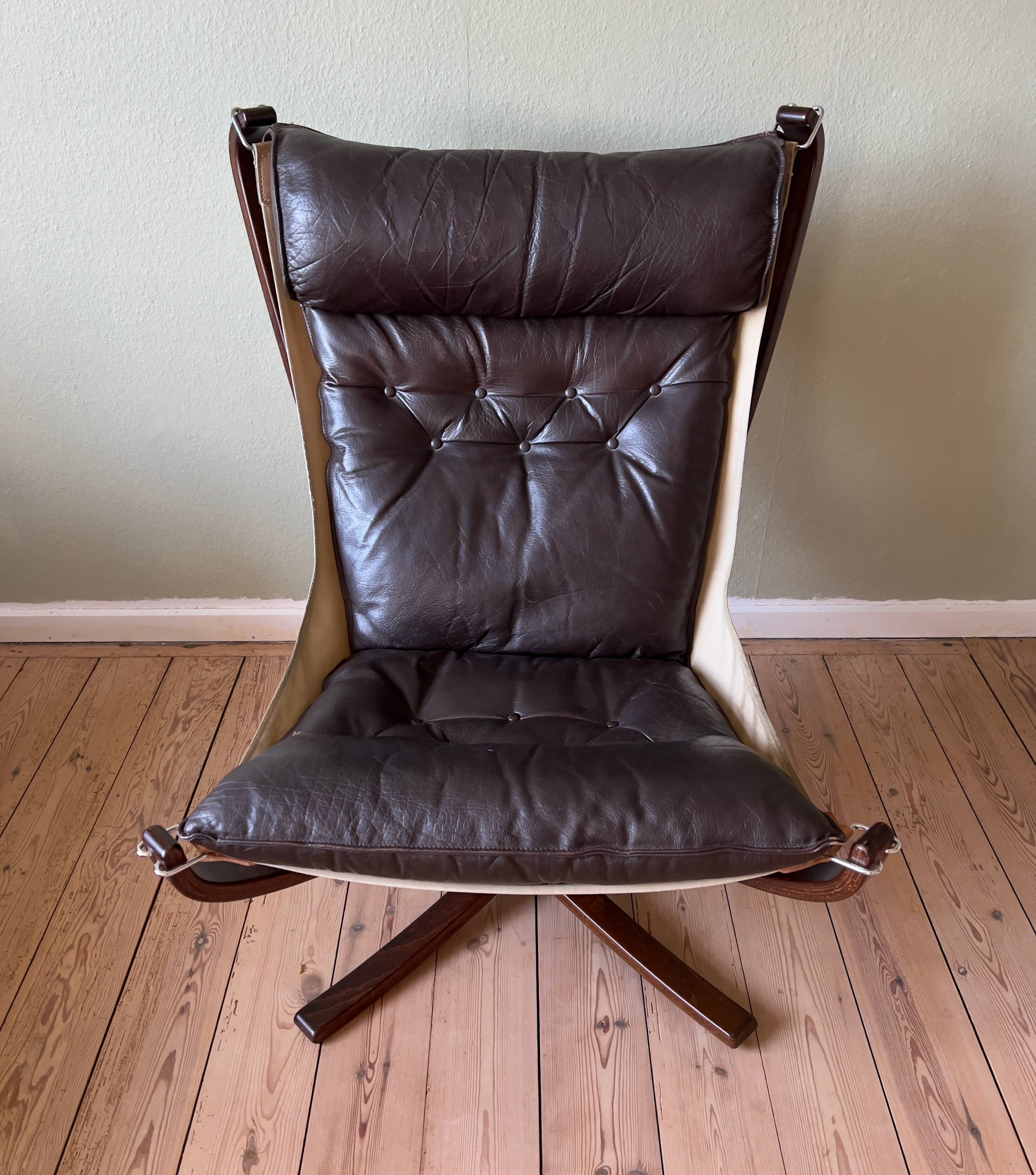 Sigurd revend la chaise Falcon pour Vatne Møbler