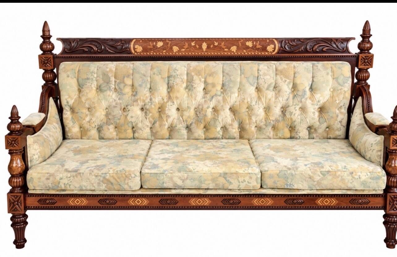 Three-seater canapé made of hand-carved Sheesham wood - Chiniot, Pakistan