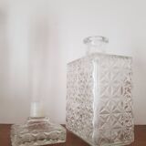 Carafe in chiseled glass