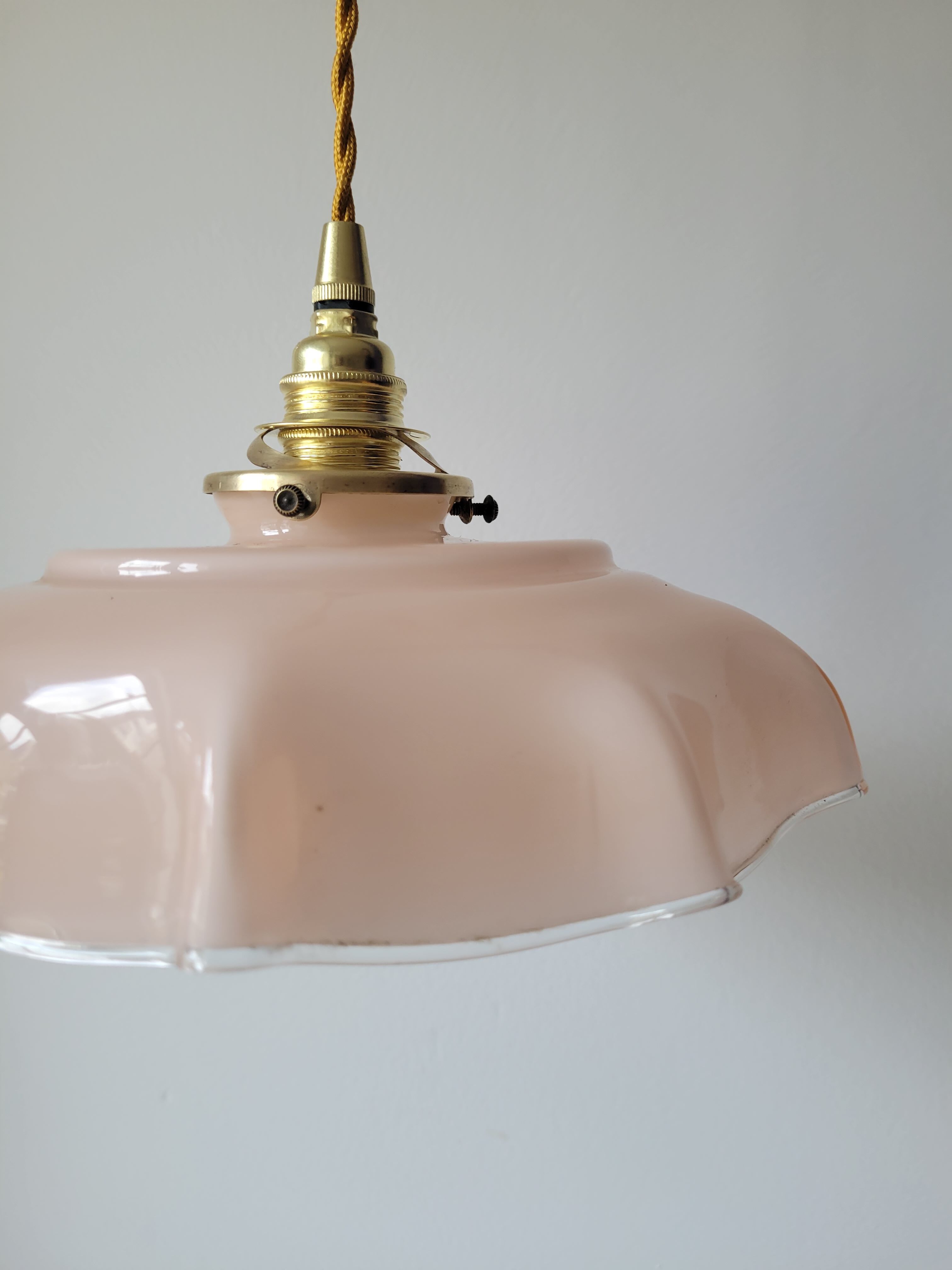 Suspension en opaline rose