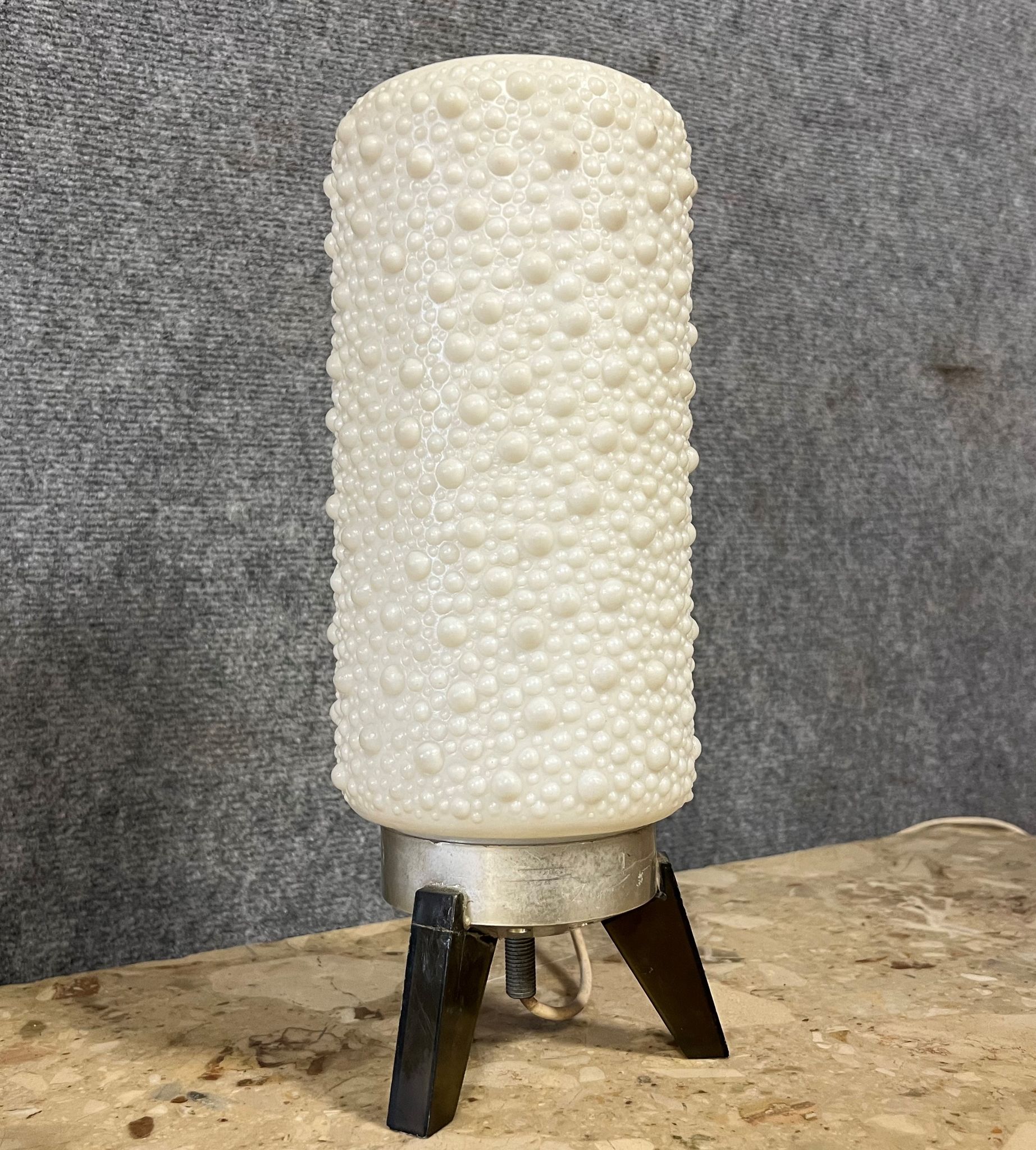 Bubble lamp in white plastic, plexiglass and aluminum from the 70s