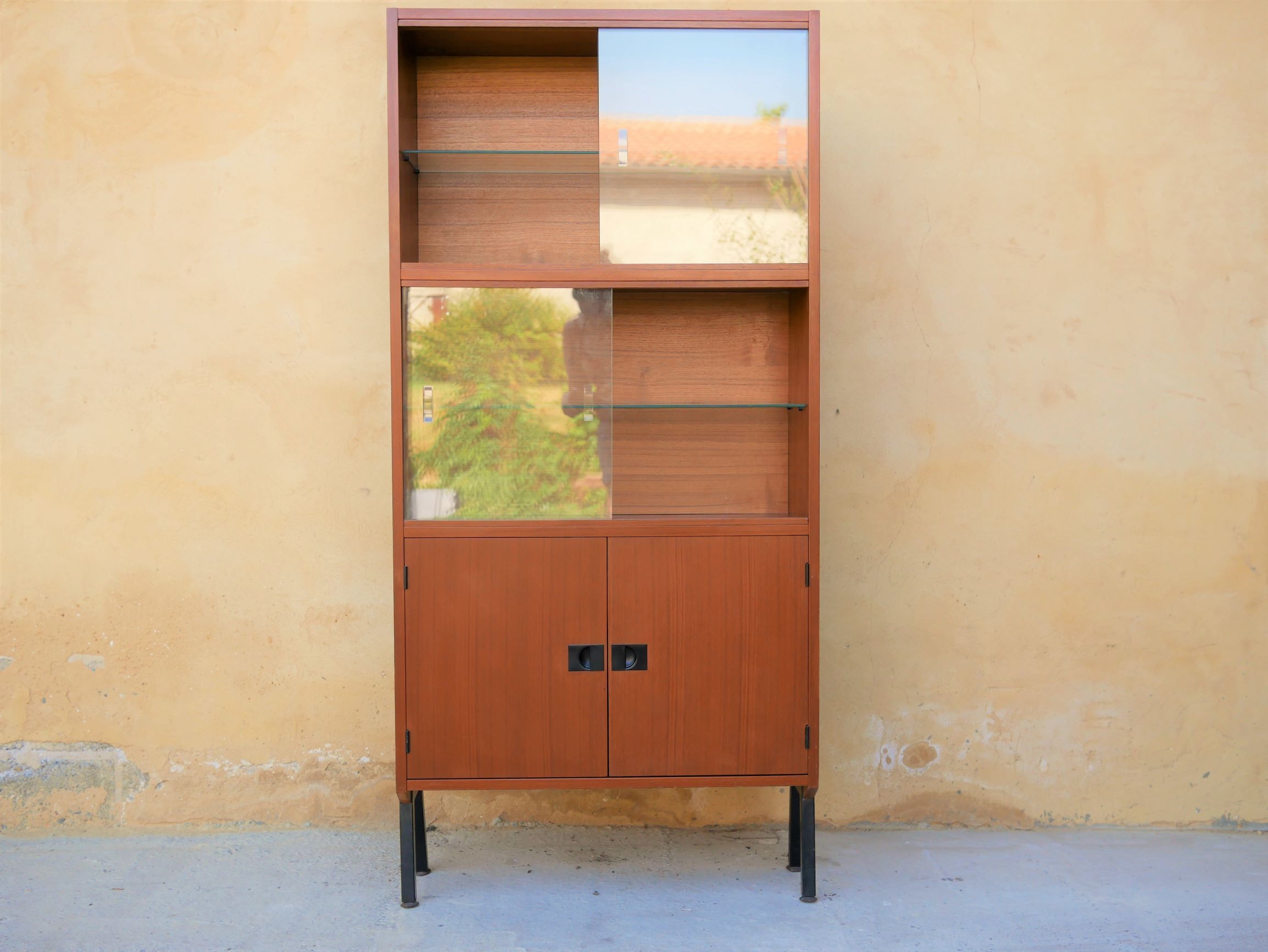 Library showcase by René-Jean Caillette for Charron editions