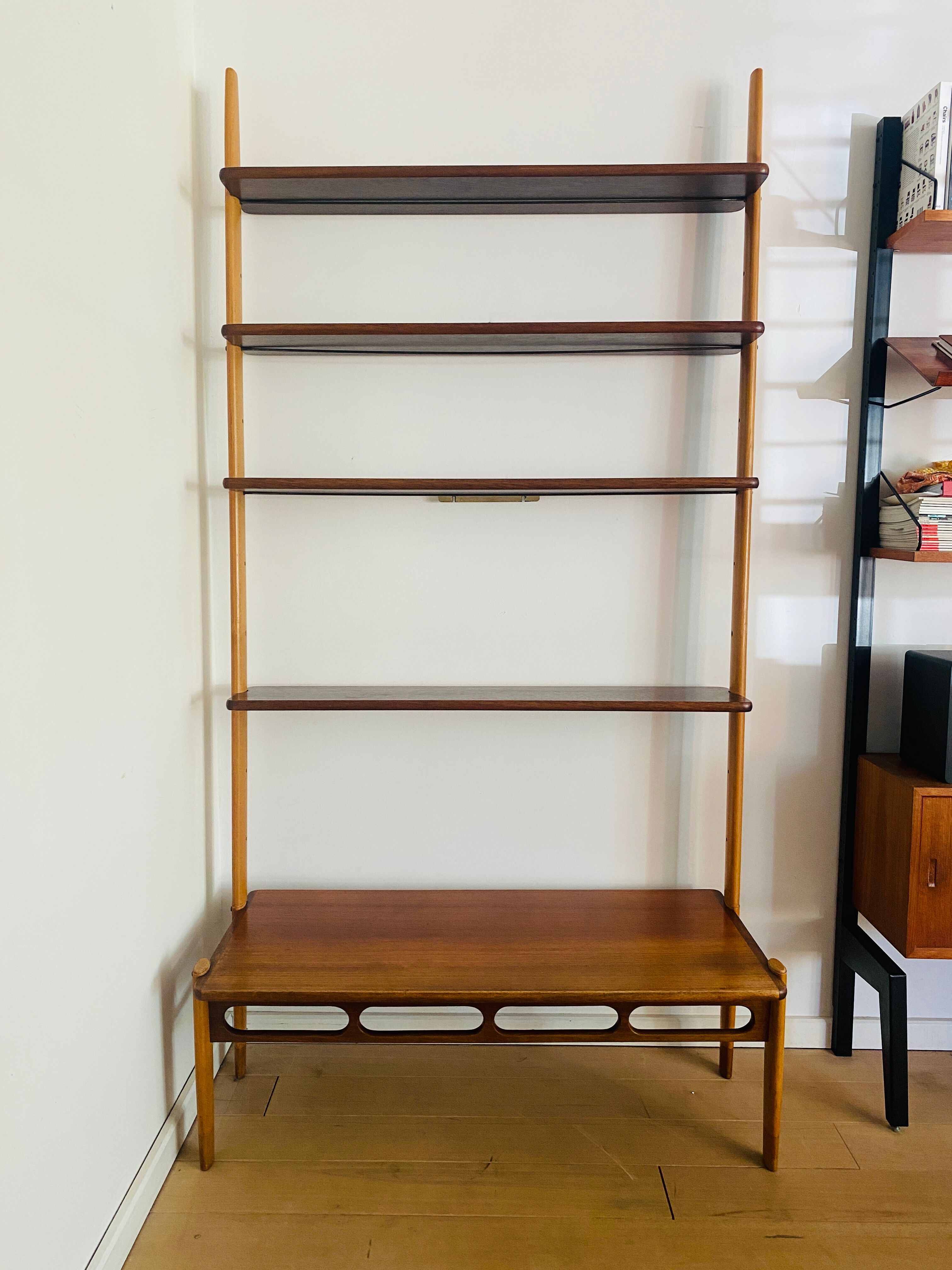 Scanflex William Watting wall unit